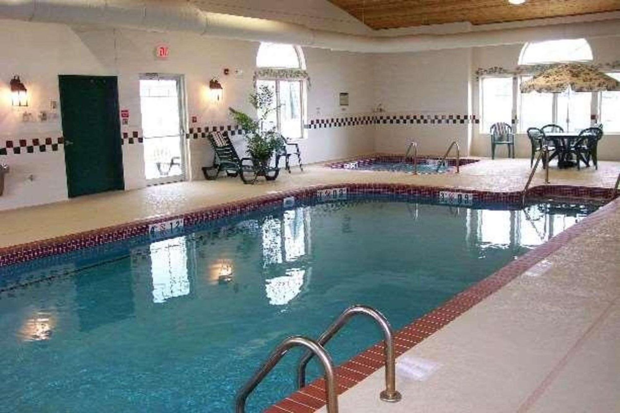 Country Inn & Suites By Radisson, Stockton, Il Exteriör bild